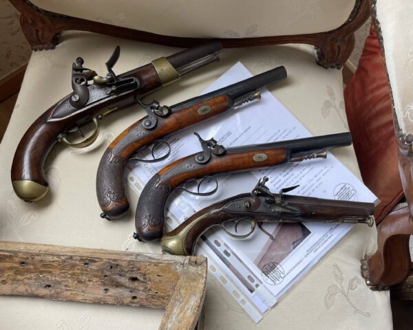 Achat Armes Anciennes - jeu de pistolets 18 ou 19ème siècle - Morales Brocante, Cannes